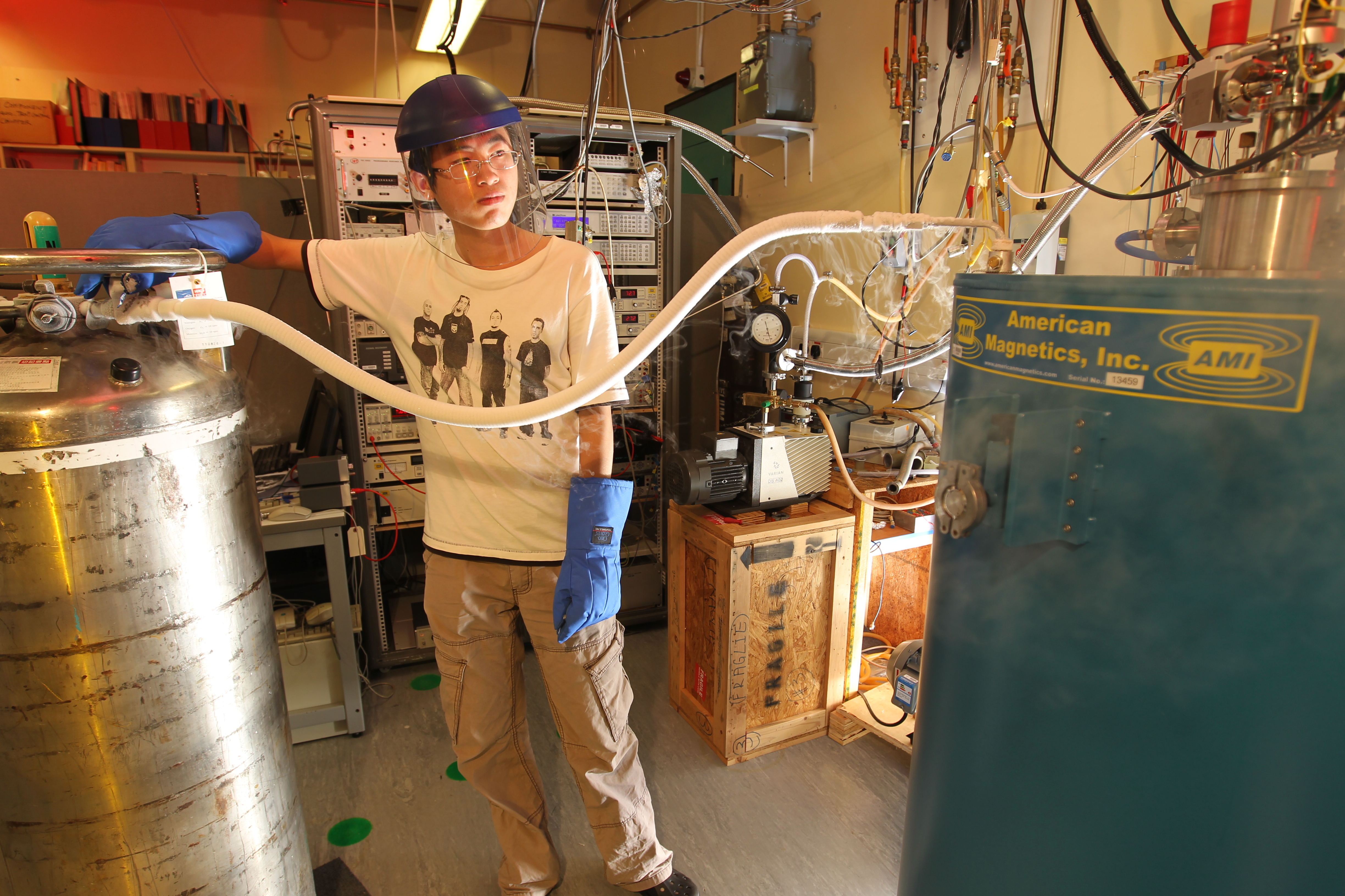can_i_participate_in_research_and_work_in_a_real_research_lab